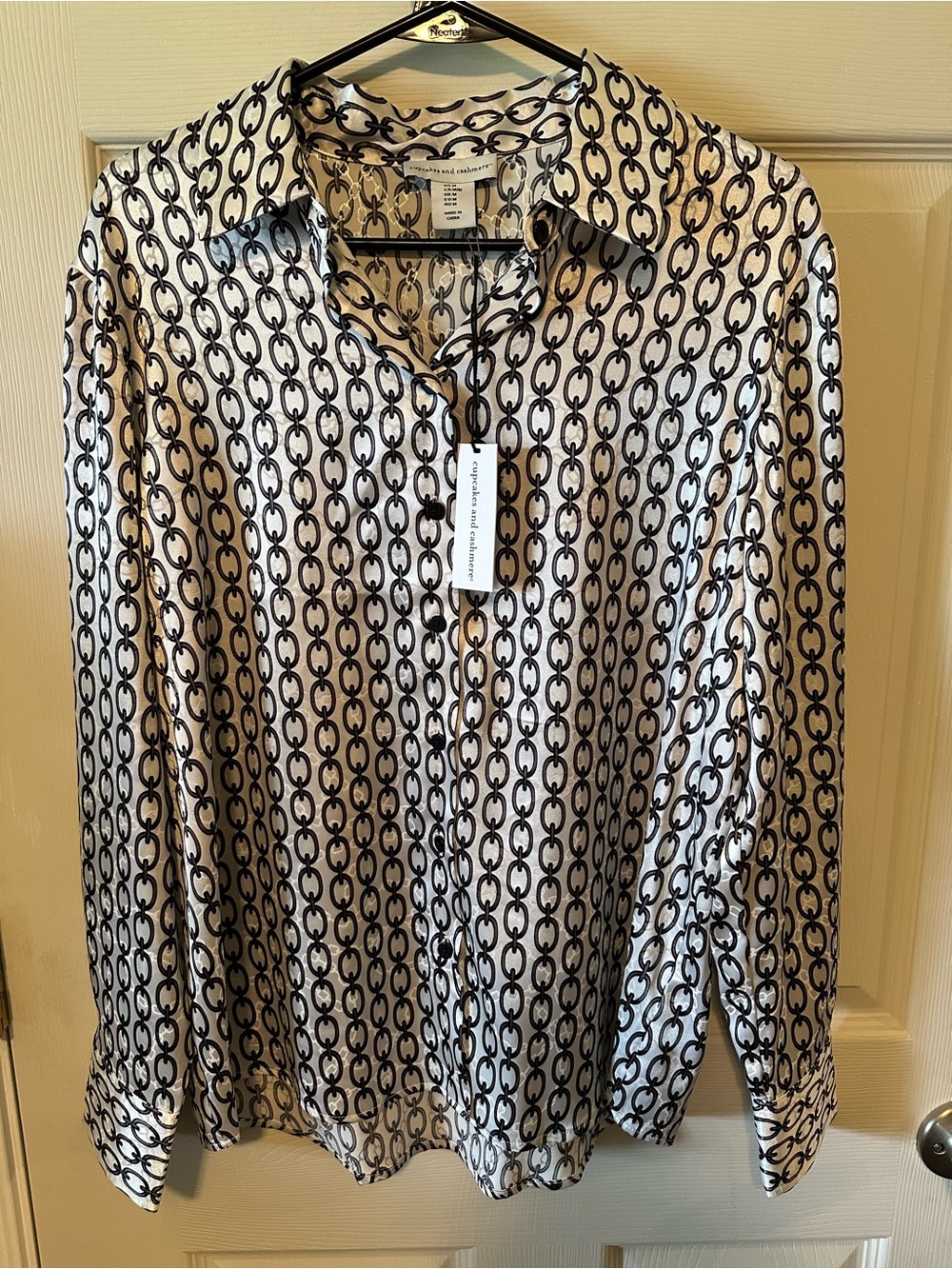 cupcakes and cashmere White Blouse with Black Chain-Link Print